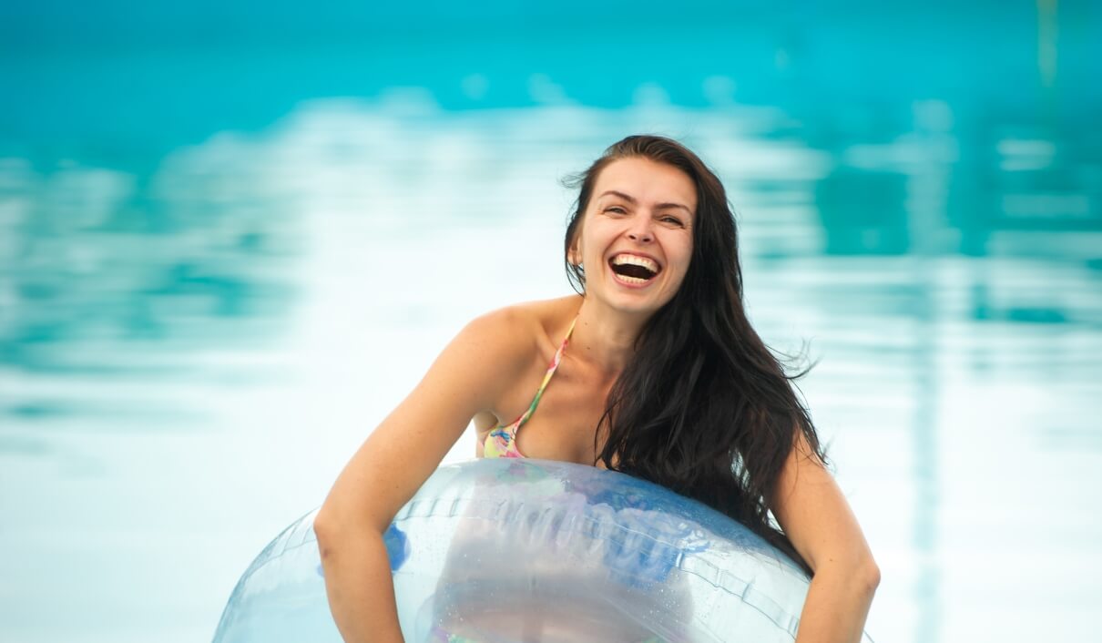 a-woman-in-a-bikini-with-a-rubber-inflatable-circl-2023-11-27-04-52-43-utc (1)