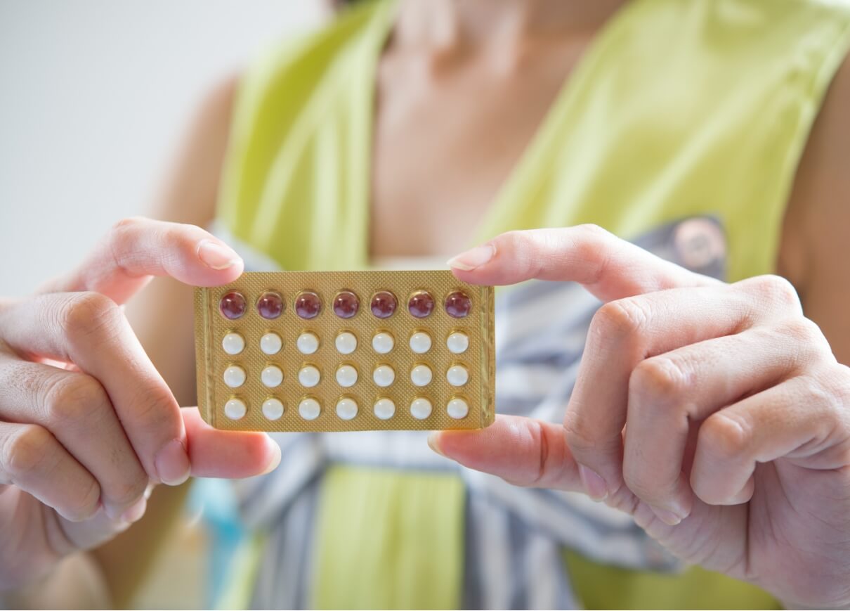 woman-hand-holding-a-contraceptive-panel-prevent-p-2025-01-16-15-27-35-utc (1)
